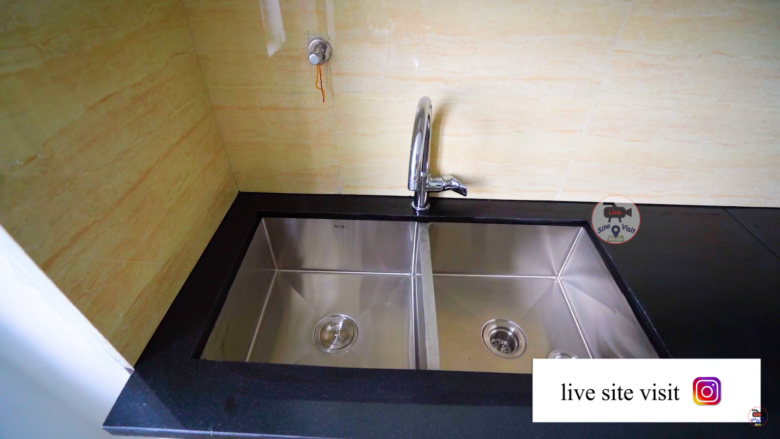 3bhk omaxe the lake (27)